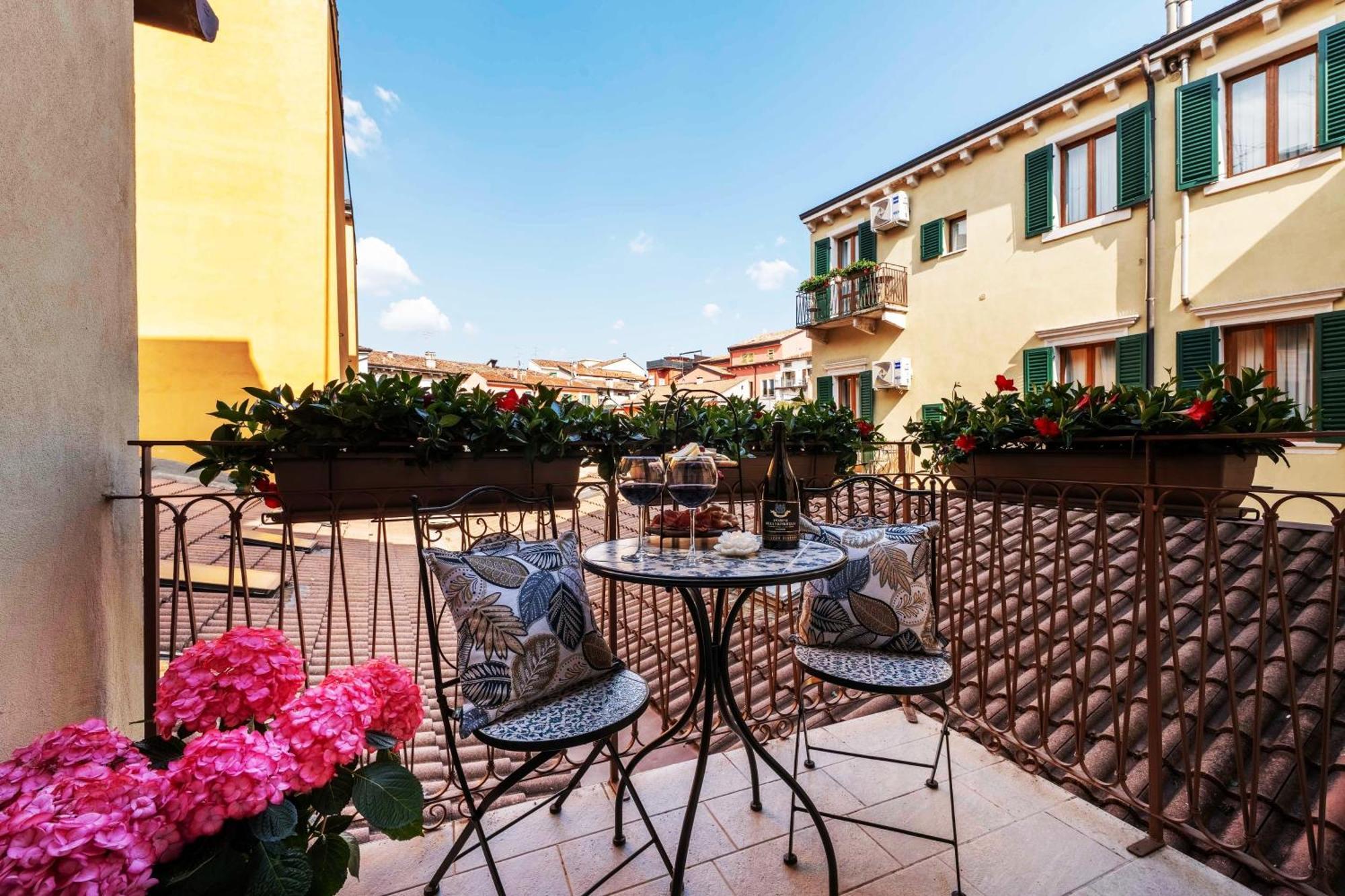 Palazzo Ristori Apartment Verona Ngoại thất bức ảnh